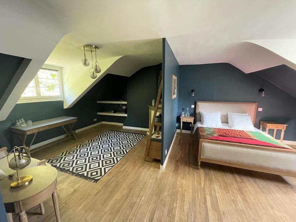Chateau De L'epinay - Domaine Du Marquis De Lafayette Holiday home